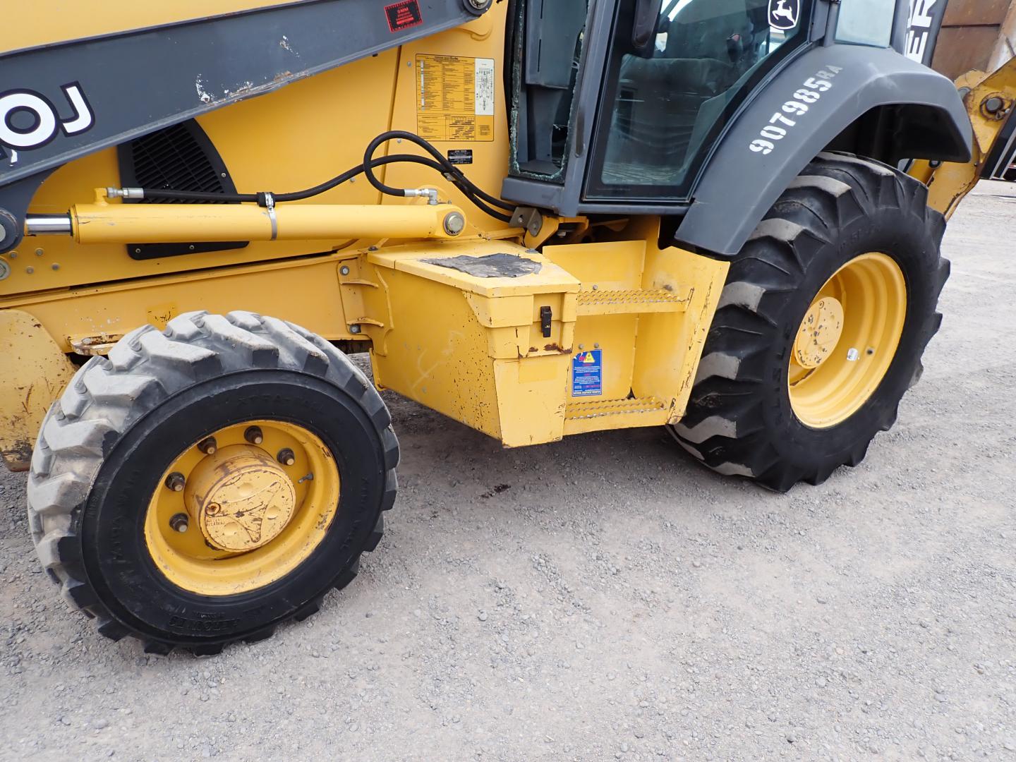 ./imagenes/INVOICE/2019/16545/RETROEXCAVDORA  JOHN DEERE_310J (25).JPG